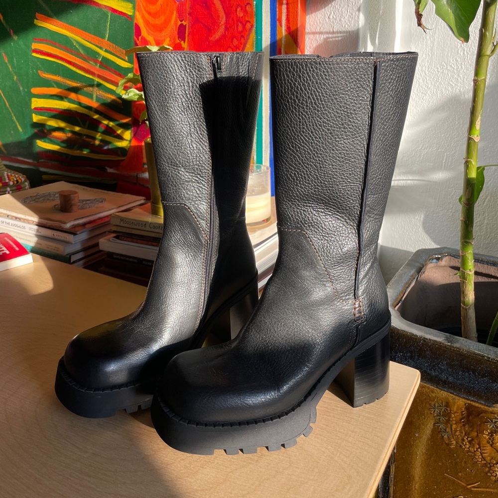BRAND NEW Miista ‘Emine’ black leather mid-calf-high boots